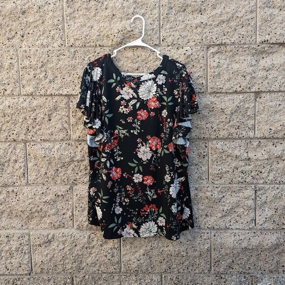 Women's Perception brand, light floral top - Picture 2 of 13